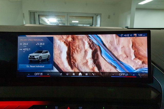 2025 BMW X3 30 xDrive M Sport Package Convenience Package