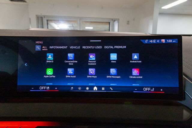 2025 BMW X3 30 xDrive M Sport Package Convenience Package