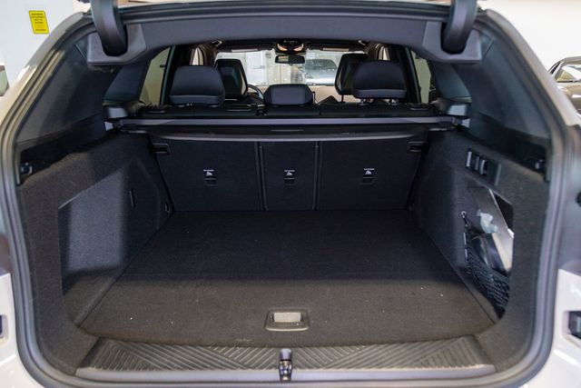 2025 BMW X3 30 xDrive M Sport Package Convenience Package