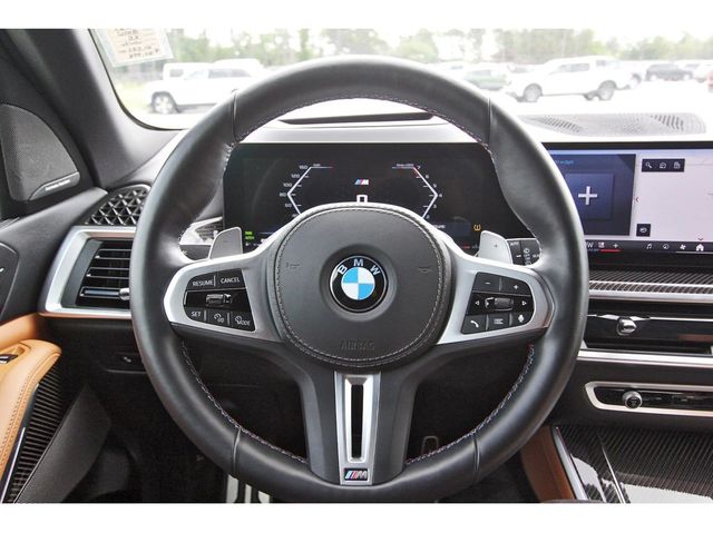 2025 BMW X5 M60i