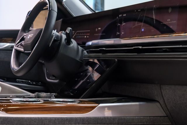 2025 Cadillac Escalade ESV Sport Platinum EXECUTIVE SEATS ,TUXEDO, 24" VOSSEN | Carrollton, TX | Texas Vehicle Exchange 2025 Cadillac Escalade ESV Sport Platinum EXECUTIVE SEATS ,TUXEDO, 24" VOSSEN | Carrollton, TX | Texas Vehicle Exchange