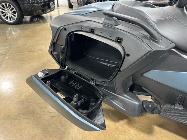 2025 Can-Am Spyder RT Rotax 1330 ACE Ultimate Touring Vehicle | Irving, Texas | Hopper Motorplex 2025 Can-Am Spyder RT Rotax 1330 ACE Ultimate Touring Vehicle | Irving, Texas | Hopper Motorplex