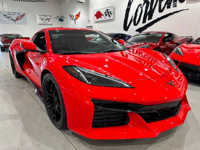 2025 Chevrolet Corvette Z06 2LZ, Front Lift, Carbon Flash Spiders, Only 2k | Dallas, Texas | Corvette Warehouse 