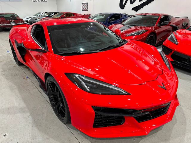 2025 Chevrolet Corvette Z06 2LZ, Front Lift, Carbon Flash Spiders, Only 2k | Dallas, Texas | Corvette Warehouse 