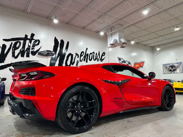 2025 Chevrolet Corvette Z06 2LZ, Front Lift, Carbon Flash Spiders, Only 2k | Dallas, Texas | Corvette Warehouse 
