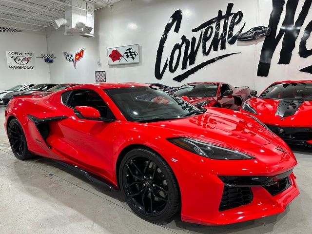2025 Chevrolet Corvette Z06 2LZ, Front Lift, Carbon Flash Spiders, Only 2k | Dallas, Texas | Corvette Warehouse 