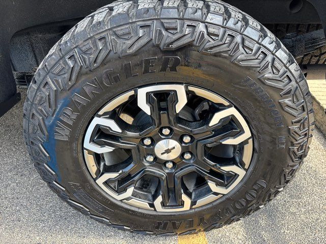 2025 Chevrolet Silverado 1500 ZR2 | San Antonio, TX | Clear Choice Automotive South 2025 Chevrolet Silverado 1500 ZR2 | San Antonio, TX | Clear Choice Automotive South