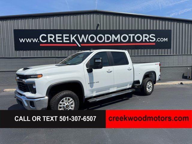 2025 Chevrolet Silverado 2500HD LT 4x4 Crew Cab Duramax Diesel Allison 1Owner NICE