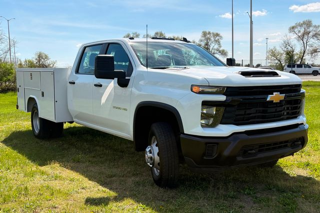 2025 Chevrolet Silverado 3500HD CC Work Truck | Roscoe, IL | Autoland Outlets