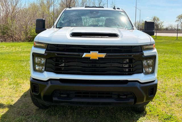 2025 Chevrolet Silverado 3500HD CC Work Truck | Roscoe, IL | Autoland Outlets
