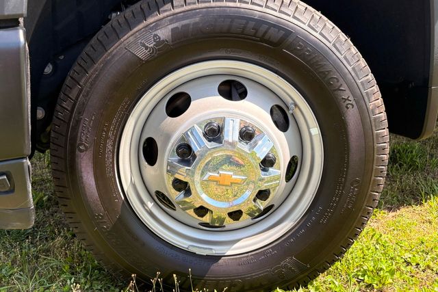 2025 Chevrolet Silverado 3500HD CC Work Truck | Roscoe, IL | Autoland Outlets 2025 Chevrolet Silverado 3500HD CC Work Truck | Roscoe, IL | Autoland Outlets