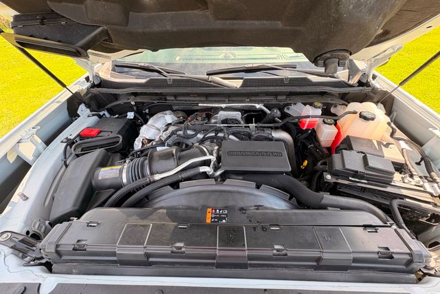 2025 Chevrolet Silverado 3500HD CC Work Truck | Roscoe, IL | Autoland Outlets 2025 Chevrolet Silverado 3500HD CC Work Truck | Roscoe, IL | Autoland Outlets