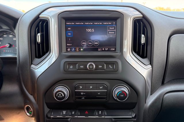 2025 Chevrolet Silverado 3500HD CC Work Truck | Roscoe, IL | Autoland Outlets 2025 Chevrolet Silverado 3500HD CC Work Truck | Roscoe, IL | Autoland Outlets