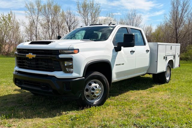 2025 Chevrolet Silverado 3500HD CC Work Truck | Roscoe, IL | Autoland Outlets