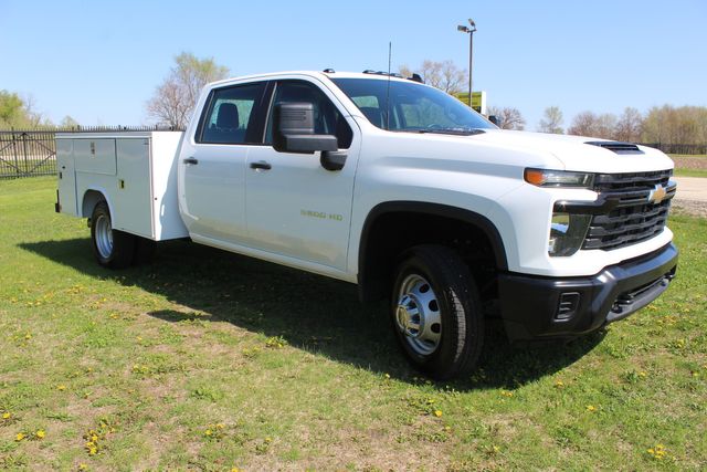 2025 Chevrolet Silverado 3500HD Diesel Utility 4x4 Work Truck | Roscoe, IL | Autoland Outlets