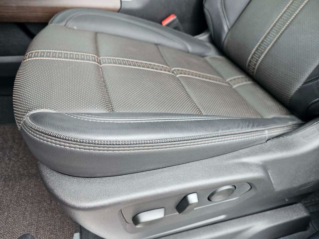 2025 Chevrolet Silverado 3500HD High Country | North Little Rock, AR | EVolve Auto 2025 Chevrolet Silverado 3500HD High Country | North Little Rock, AR | EVolve Auto