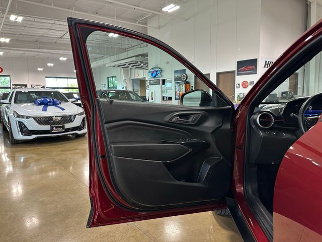 2025 Chevrolet Trax RS