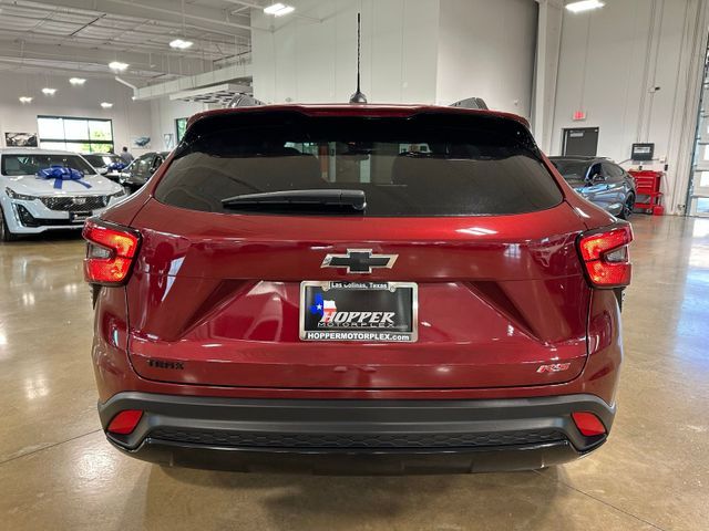 2025 Chevrolet Trax RS