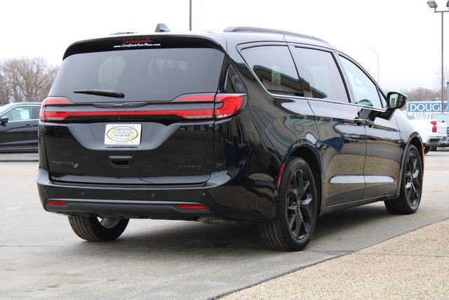 2025 Chrysler Pacifica Limited