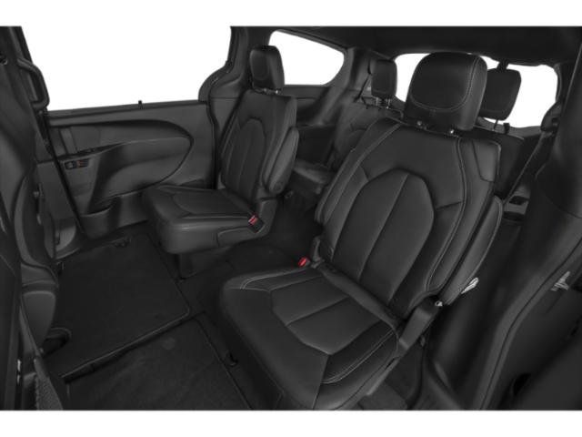 2025 Chrysler Pacifica Select 3rd row