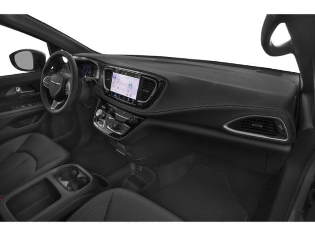 2025 Chrysler Pacifica Select 3rd row