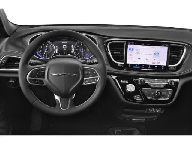 2025 Chrysler Pacifica Select 3rd row