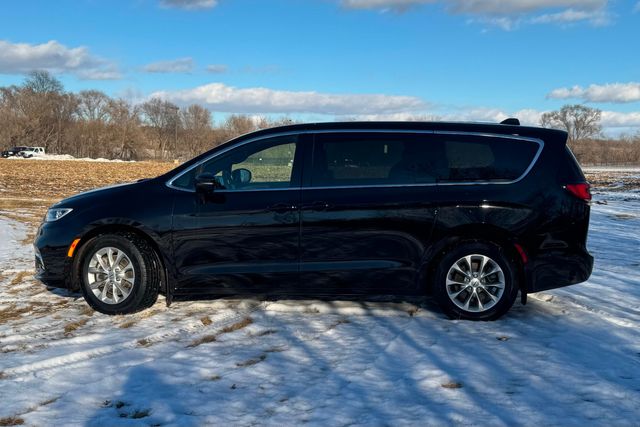 2025 Chrysler Pacifica Select AWD | Roscoe, IL | Autoland Outlets 2025 Chrysler Pacifica Select AWD | Roscoe, IL | Autoland Outlets