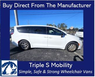 2025 Chrysler Pacifica Select Wheelchair Van Handicap Ramp Van  | Pinellas Park, Florida | Triple S Mobility, Inc