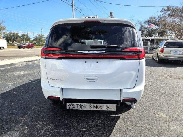 2025 Chrysler Pacifica Select Wheelchair Van Handicap Ramp Van