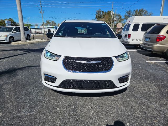 2025 Chrysler Pacifica Select Wheelchair Van Handicap Ramp Van