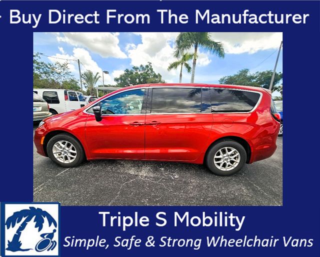 2025 Chrysler Pacifica Select Wheelchair Van Handicap Ramp Van  | Pinellas Park, Florida | Triple S Mobility, Inc