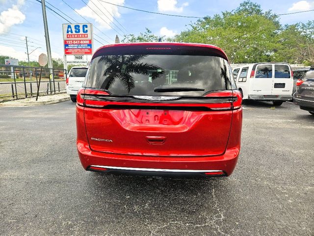 2025 Chrysler Pacifica Select Wheelchair Van Handicap Ramp Van
