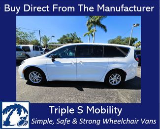 2025 Chrysler Pacifica Select Wheelchair Van Handicap Ramp Van  | Pinellas Park, Florida | Triple S Mobility, Inc