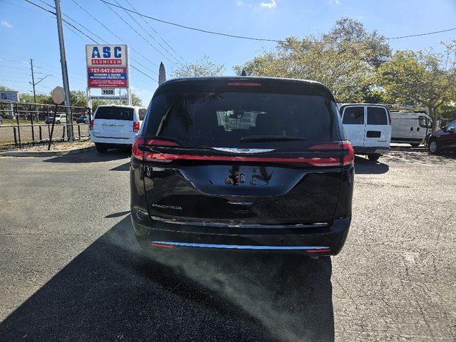 2025 Chrysler Pacifica Select Wheelchair Van Ramp Van