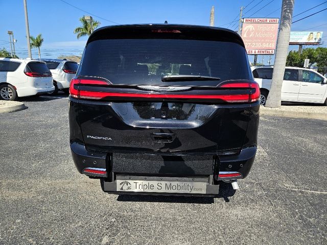 2025 Chrysler Pacifica Select Wheelchair Van Ramp Van