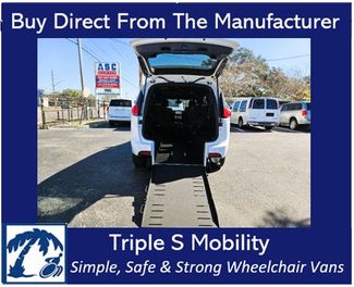 2025 Chrysler Voyager Lx Wheelchair Van Handicap Ramp Van  | Pinellas Park, Florida | Triple S Mobility, Inc in Pinellas Park, Florida 33781