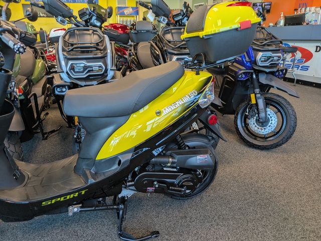 2025 Daix Magnum Scooter 49cc