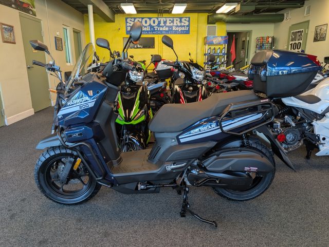 2025 Daix Tank EFI Scooter 200cc