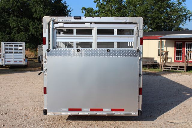 2025 Featherlite 8127 - 24' GN Livestock Trailer Removable 12 pen system and 2 walk-thru gates | CONROE, TX | SportChassis/ Featherlite Trailers of Texas 2025 Featherlite 8127 - 24' GN Livestock Trailer Removable 12 pen system and 2 walk-thru gates | CONROE, TX | SportChassis/ Featherlite Trailers of Texas