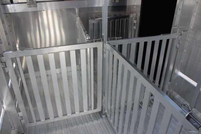 2025 Featherlite 8127 - 24' GN Livestock Trailer Removable 12 pen system and 2 walk-thru gates | CONROE, TX | SportChassis/ Featherlite Trailers of Texas 2025 Featherlite 8127 - 24' GN Livestock Trailer Removable 12 pen system and 2 walk-thru gates | CONROE, TX | SportChassis/ Featherlite Trailers of Texas