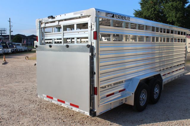 2025 Featherlite 8127 - 24' GN Livestock Trailer Removable 12 pen system and 2 walk-thru gates | CONROE, TX | SportChassis/ Featherlite Trailers of Texas 2025 Featherlite 8127 - 24' GN Livestock Trailer Removable 12 pen system and 2 walk-thru gates | CONROE, TX | SportChassis/ Featherlite Trailers of Texas
