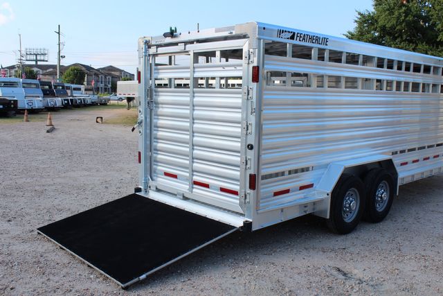 2025 Featherlite 8127 - 24' GN Livestock Trailer Removable 12 pen system and 2 walk-thru gates | CONROE, TX | SportChassis/ Featherlite Trailers of Texas 2025 Featherlite 8127 - 24' GN Livestock Trailer Removable 12 pen system and 2 walk-thru gates | CONROE, TX | SportChassis/ Featherlite Trailers of Texas