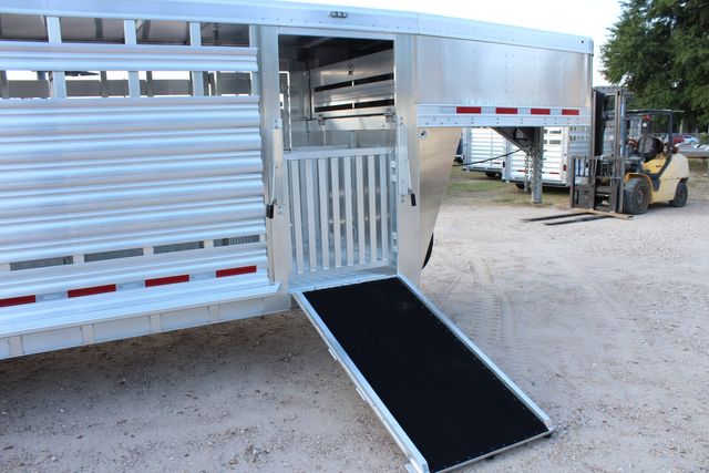 2025 Featherlite 8127 - 24' GN Livestock Trailer Removable 12 pen system and 2 walk-thru gates | CONROE, TX | SportChassis/ Featherlite Trailers of Texas 2025 Featherlite 8127 - 24' GN Livestock Trailer Removable 12 pen system and 2 walk-thru gates | CONROE, TX | SportChassis/ Featherlite Trailers of Texas