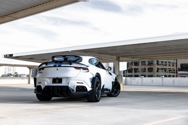 2025 Ferrari Purosangue Venum black forged carbon wide-body