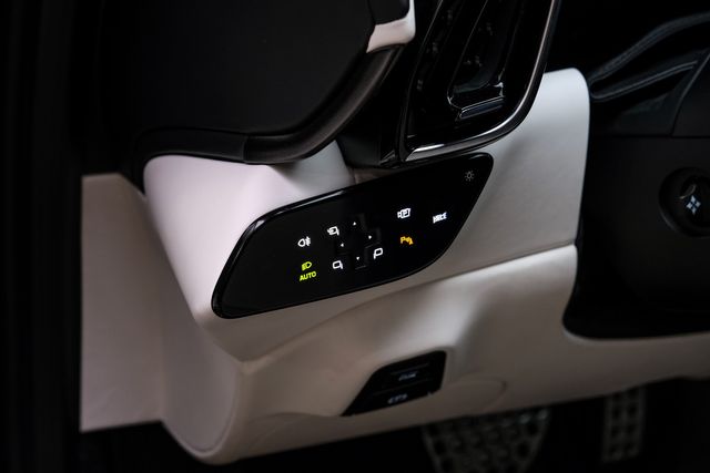 2025 Ferrari Roma Spider MSRP 366K, CARBON FIBRE, HTD/COOL LTH, ADAS,BIANCA | Carrollton, TX | Texas Vehicle Exchange 2025 Ferrari Roma Spider MSRP 366K, CARBON FIBRE, HTD/COOL LTH, ADAS,BIANCA | Carrollton, TX | Texas Vehicle Exchange