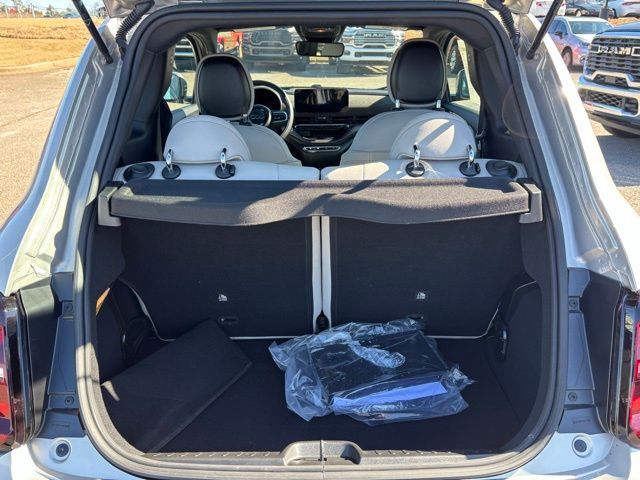 2025 FIAT 500e Giorgio Armani