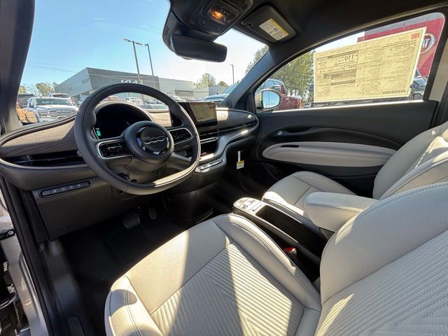 2025 FIAT 500e Giorgio Armani