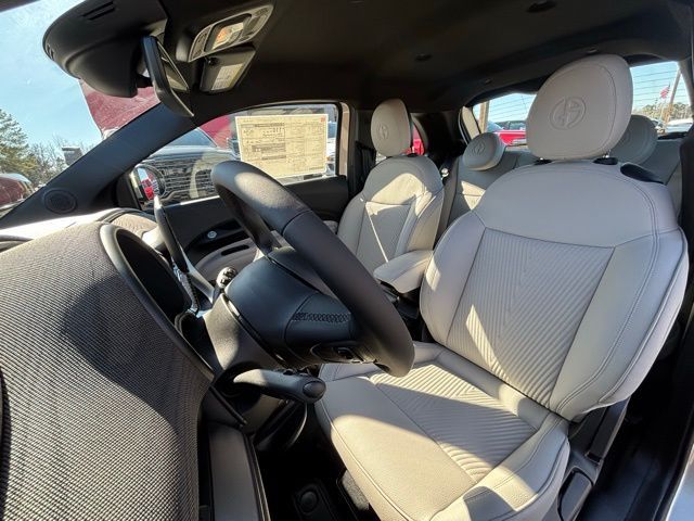 2025 FIAT 500e Giorgio Armani