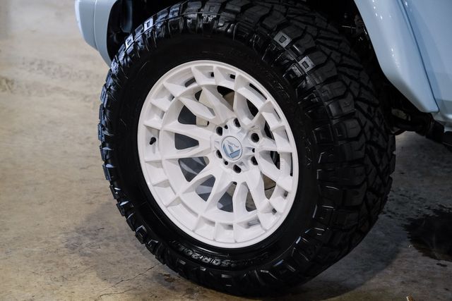 2025 Ford Bronco Heritage Edition 4X4, LIFTED, 20" FUEL, LEATHER | Carrollton, TX | Texas Vehicle Exchange