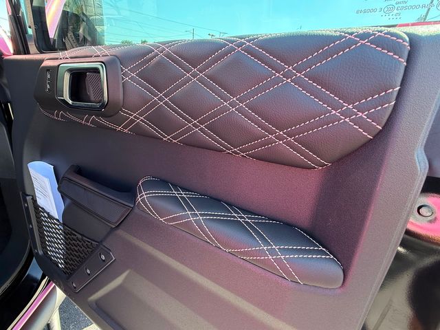 2025 Ford Bronco PINK PEARL BAYSHORE BRONCO HARDTOP LEATHER 37"s | Plant City, FL | psv5 DEMO - Bayshore Automotive